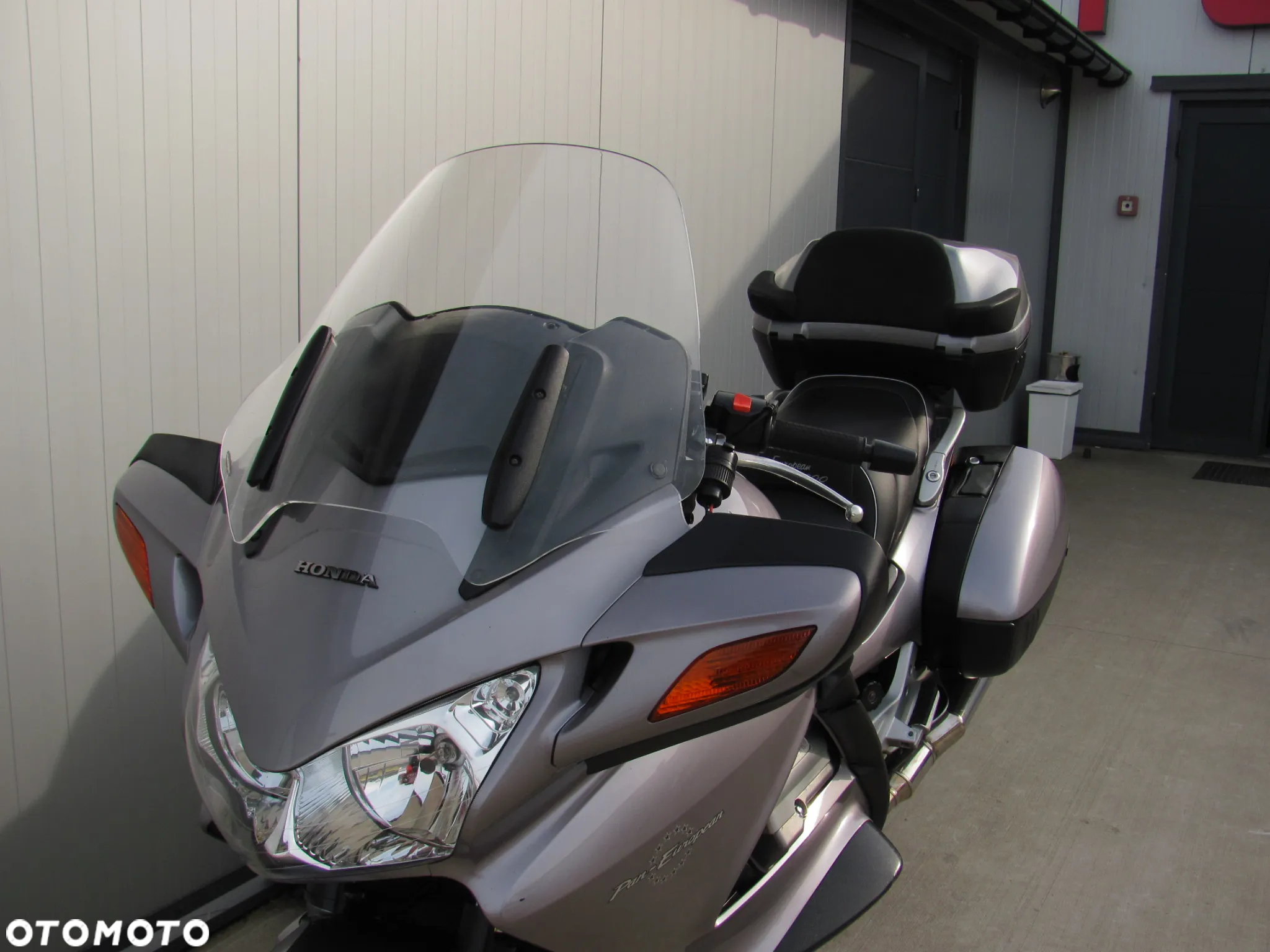 Honda ST - 25