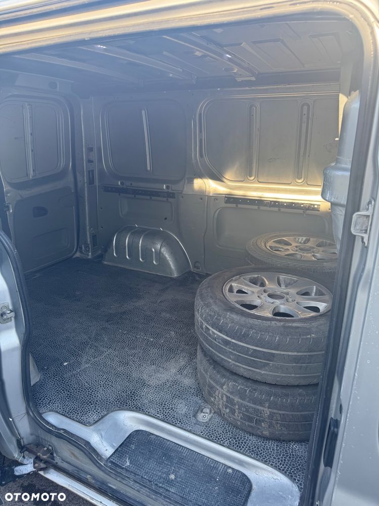 Opel VIVARO - 9