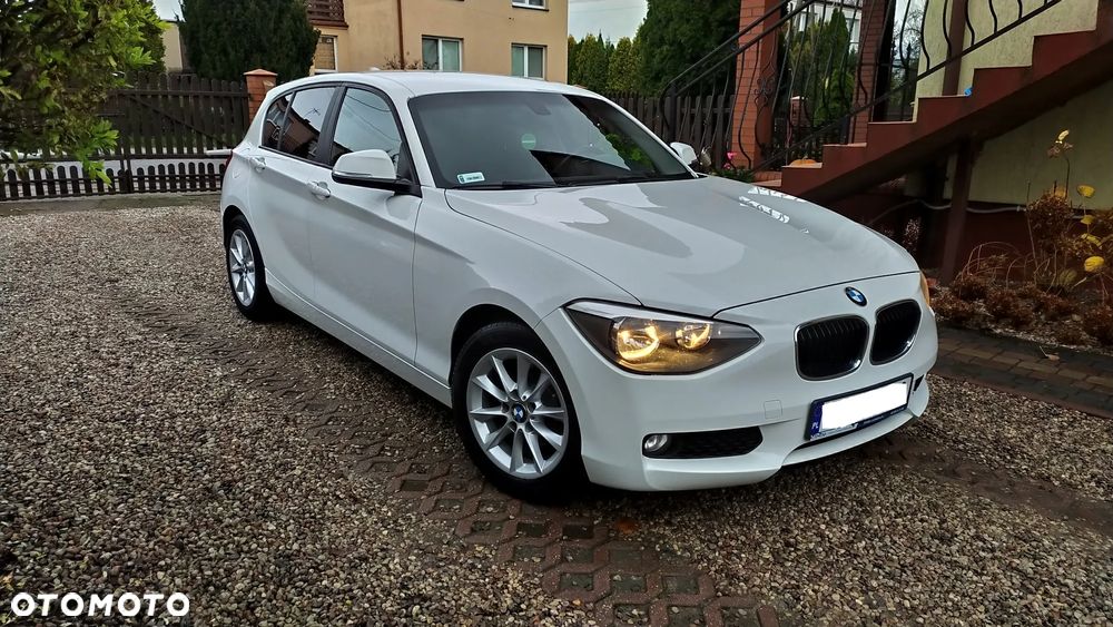 BMW Seria 1 116i Sport Line - 2