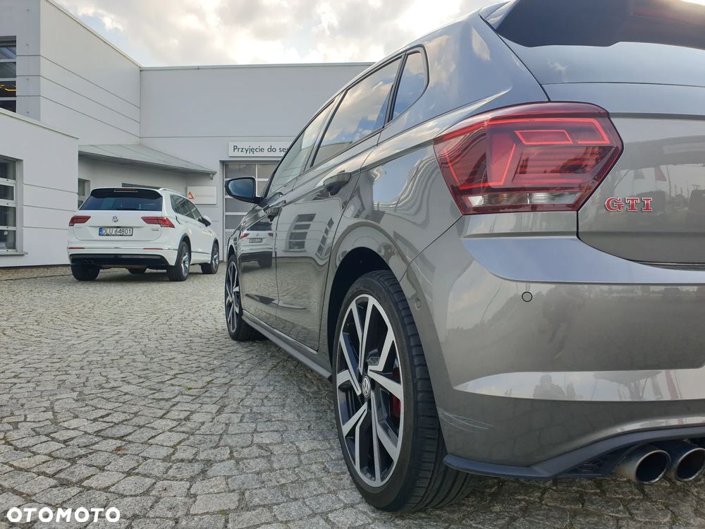 Volkswagen Polo - 15