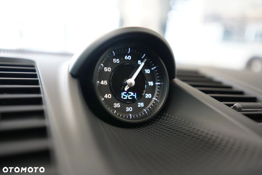 Porsche Panamera - 26