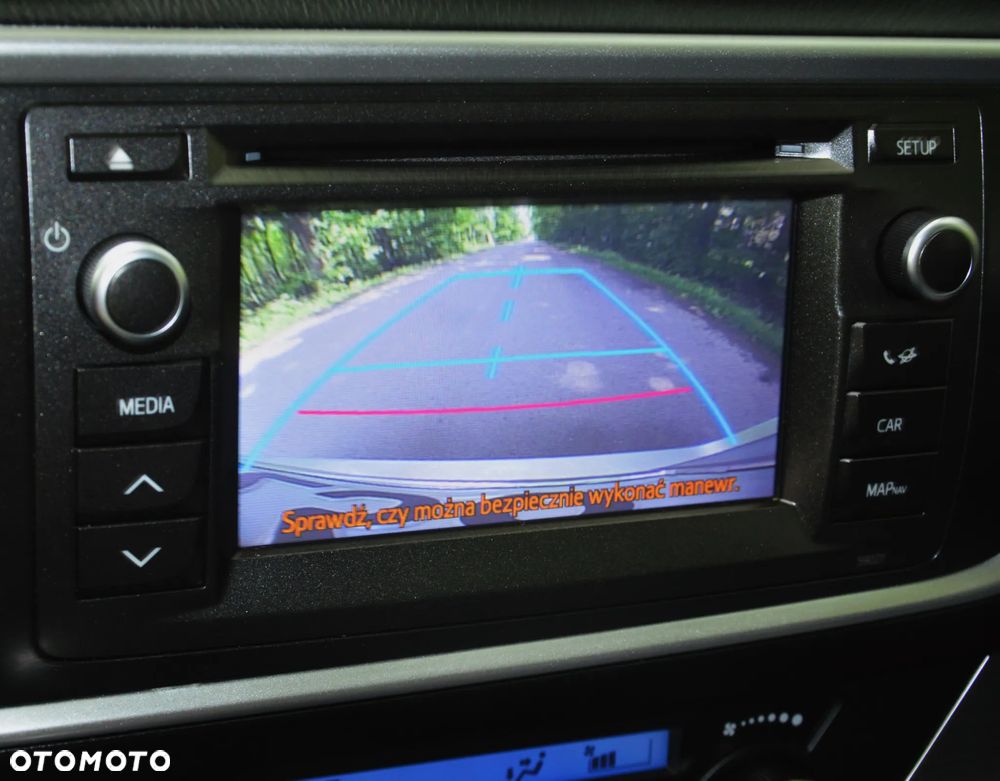 Toyota Auris - 17