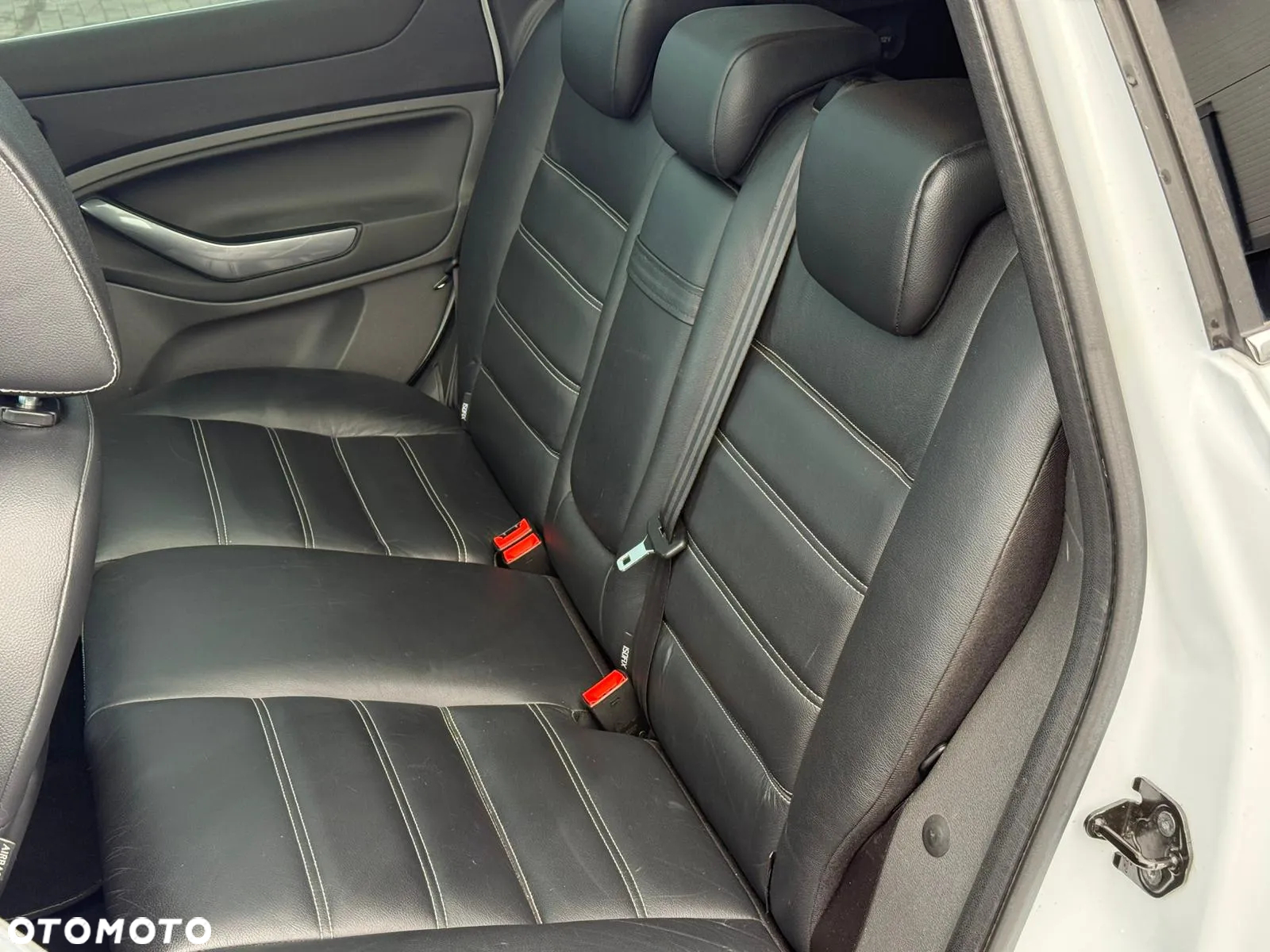 Ford Kuga 2.0 TDCi 4WD Titanium - 12