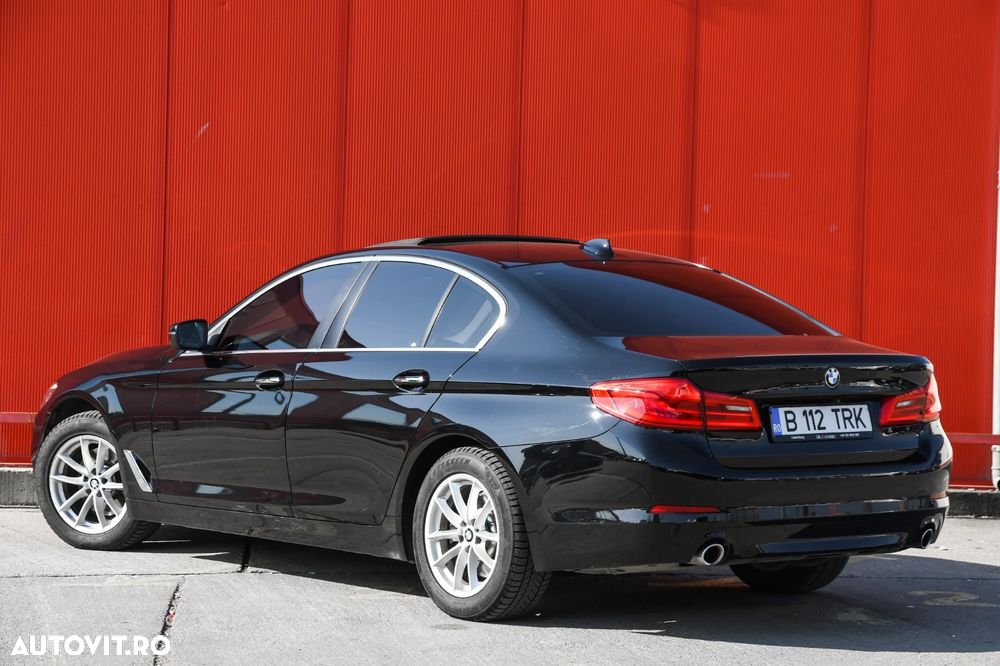 BMW Seria 5 520d AT - 13