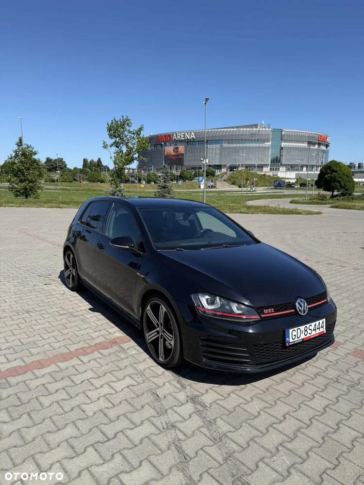 Volkswagen Golf 2.0 TSI GTI 35 DSG - 2