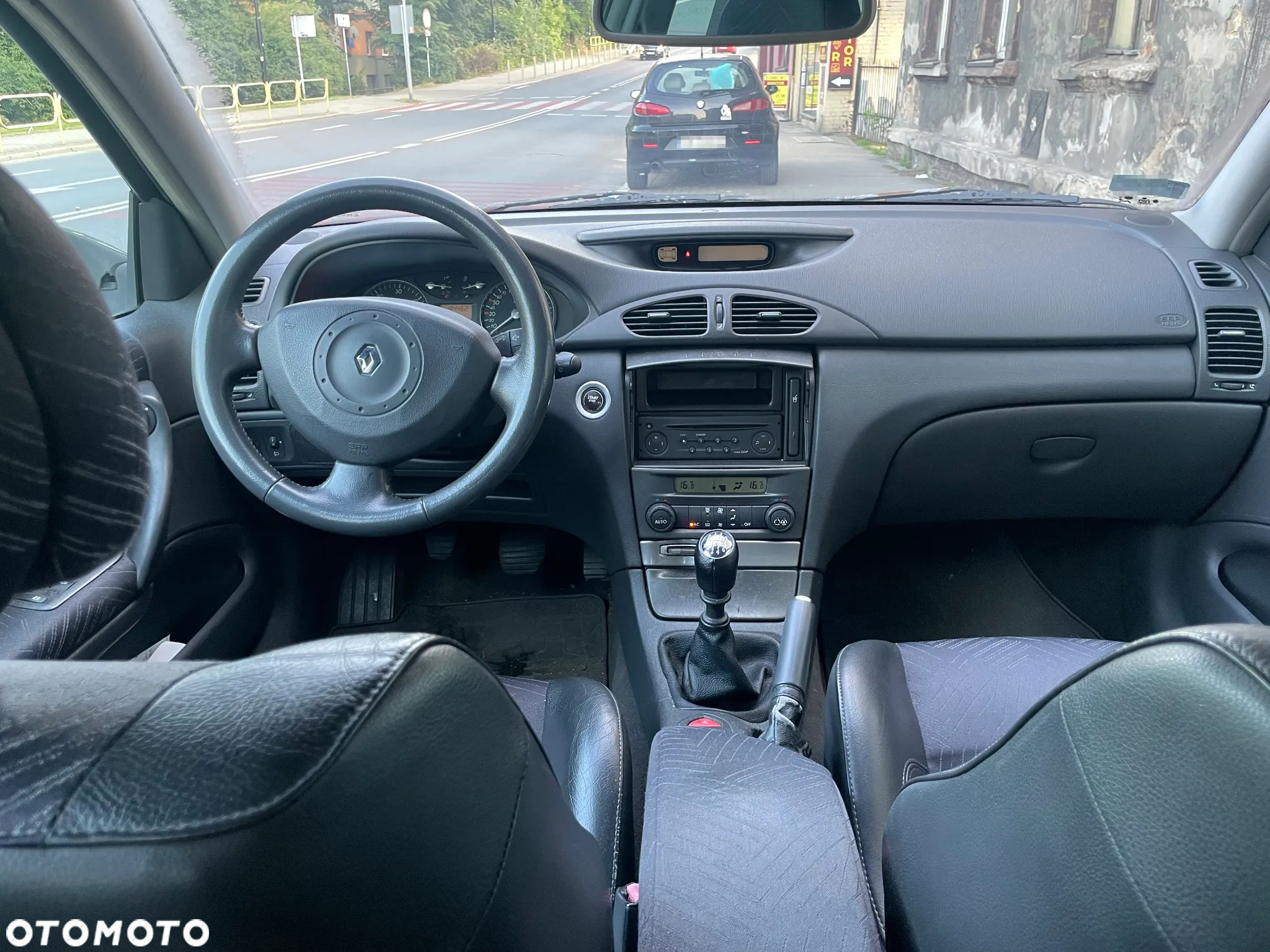 Renault Laguna - 8
