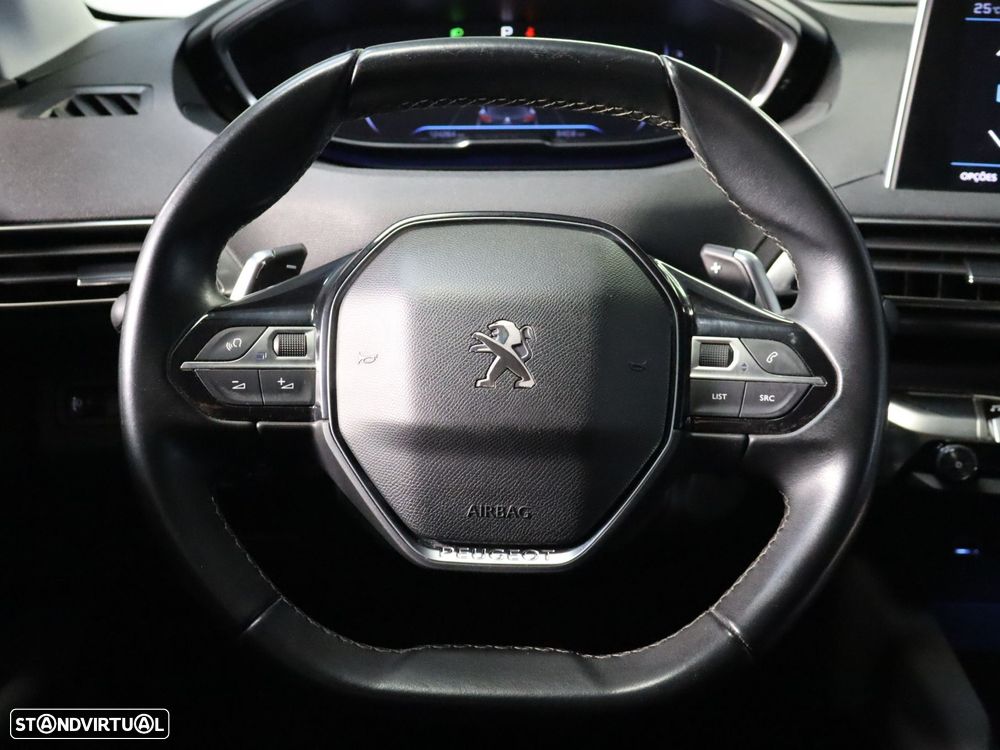 Peugeot 3008 1.2 PureTech Allure EAT8 - 11