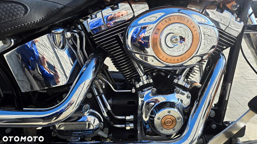 Harley-Davidson Softail Deluxe - 11