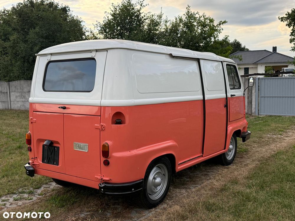 Renault Estafette - 3