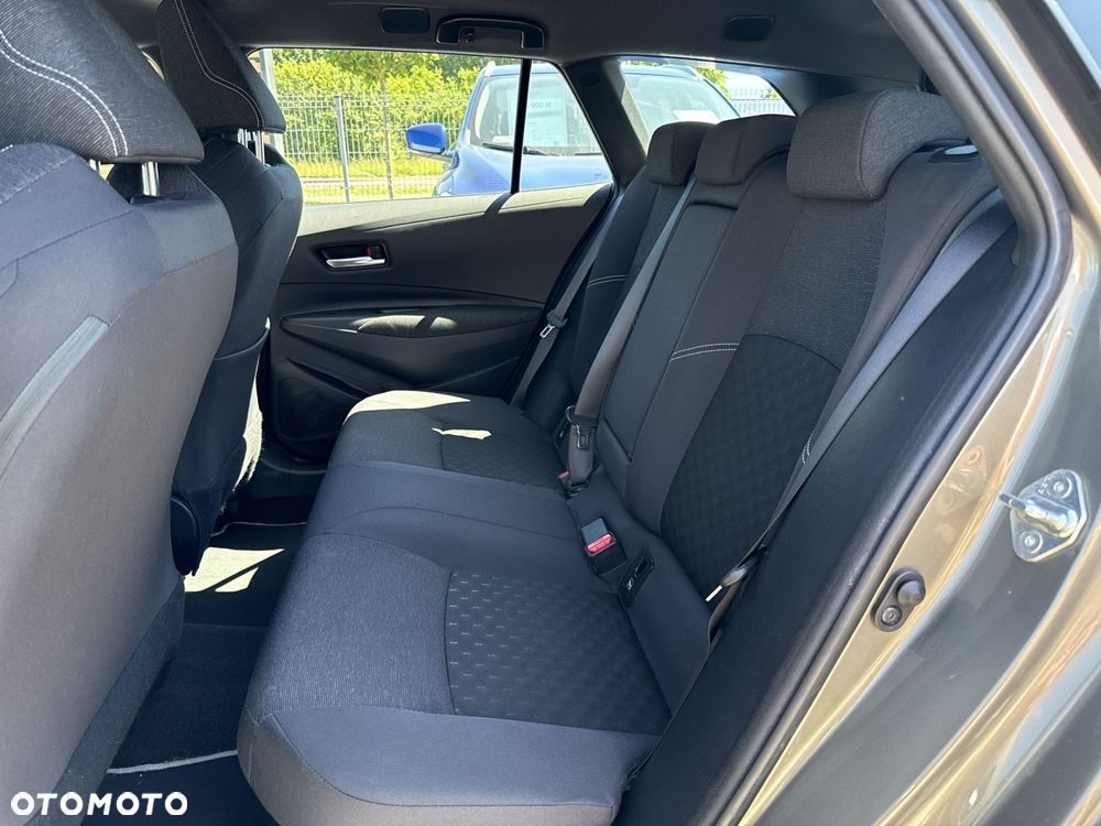 Toyota Corolla 1.8 Hybrid Comfort - 18