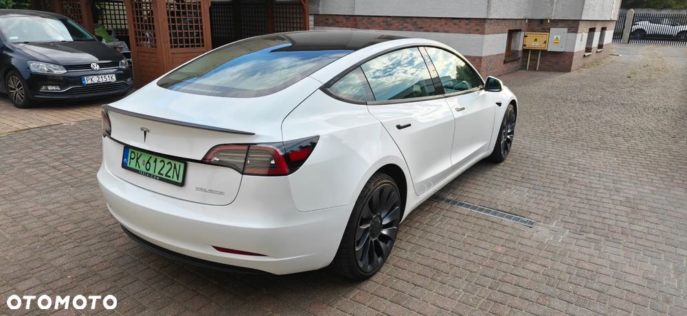 Tesla Model 3 2023 photo 3