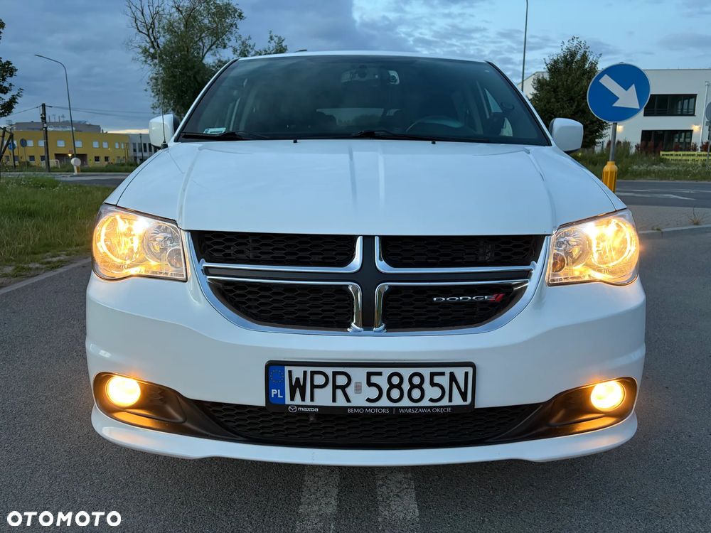 Dodge Grand Caravan - 3