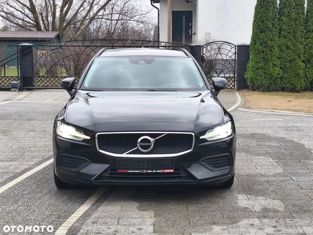 Volvo V60 D3 Momentum Core - 1