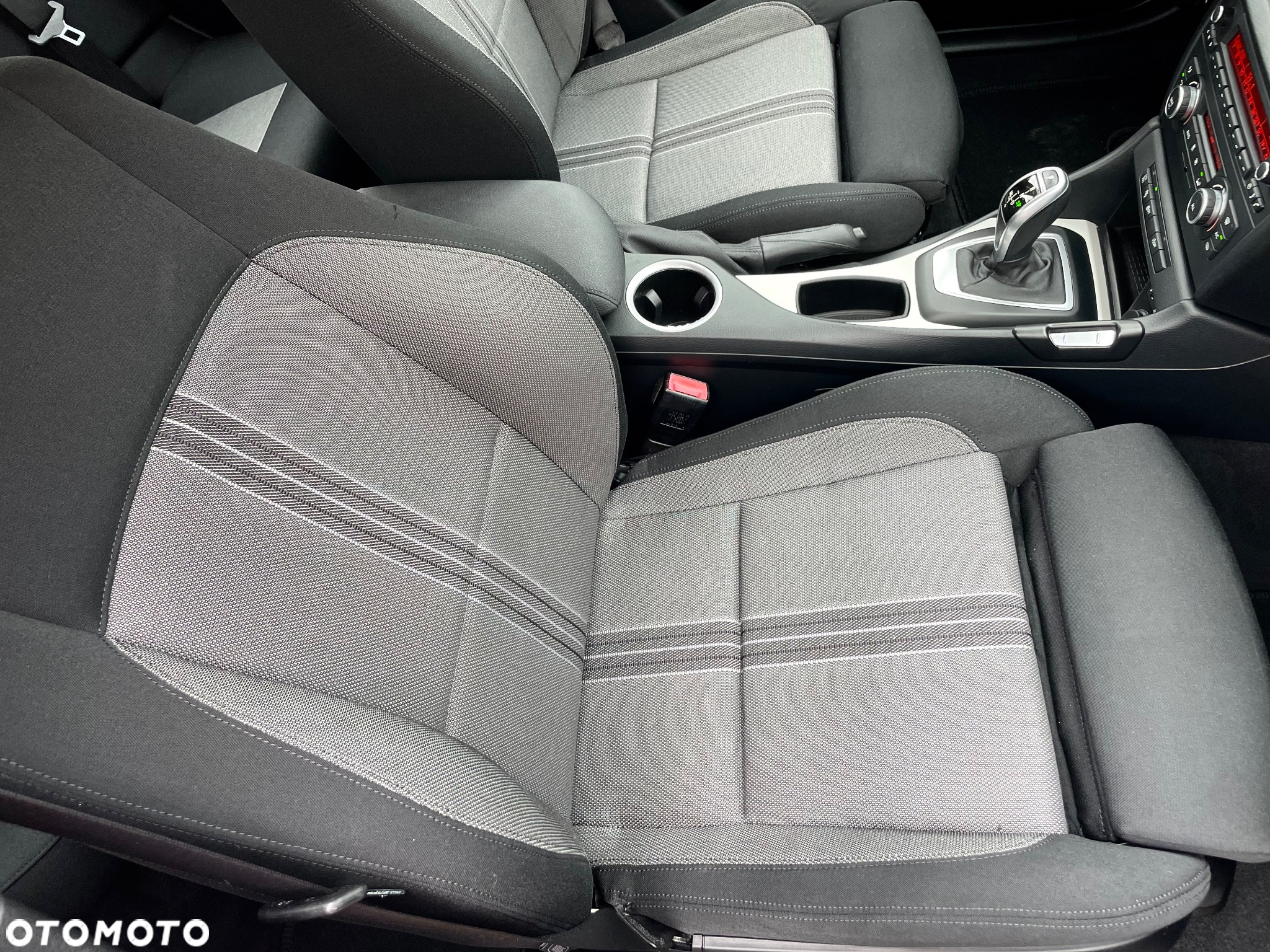 BMW X1 sDrive18d Sport Line - 14