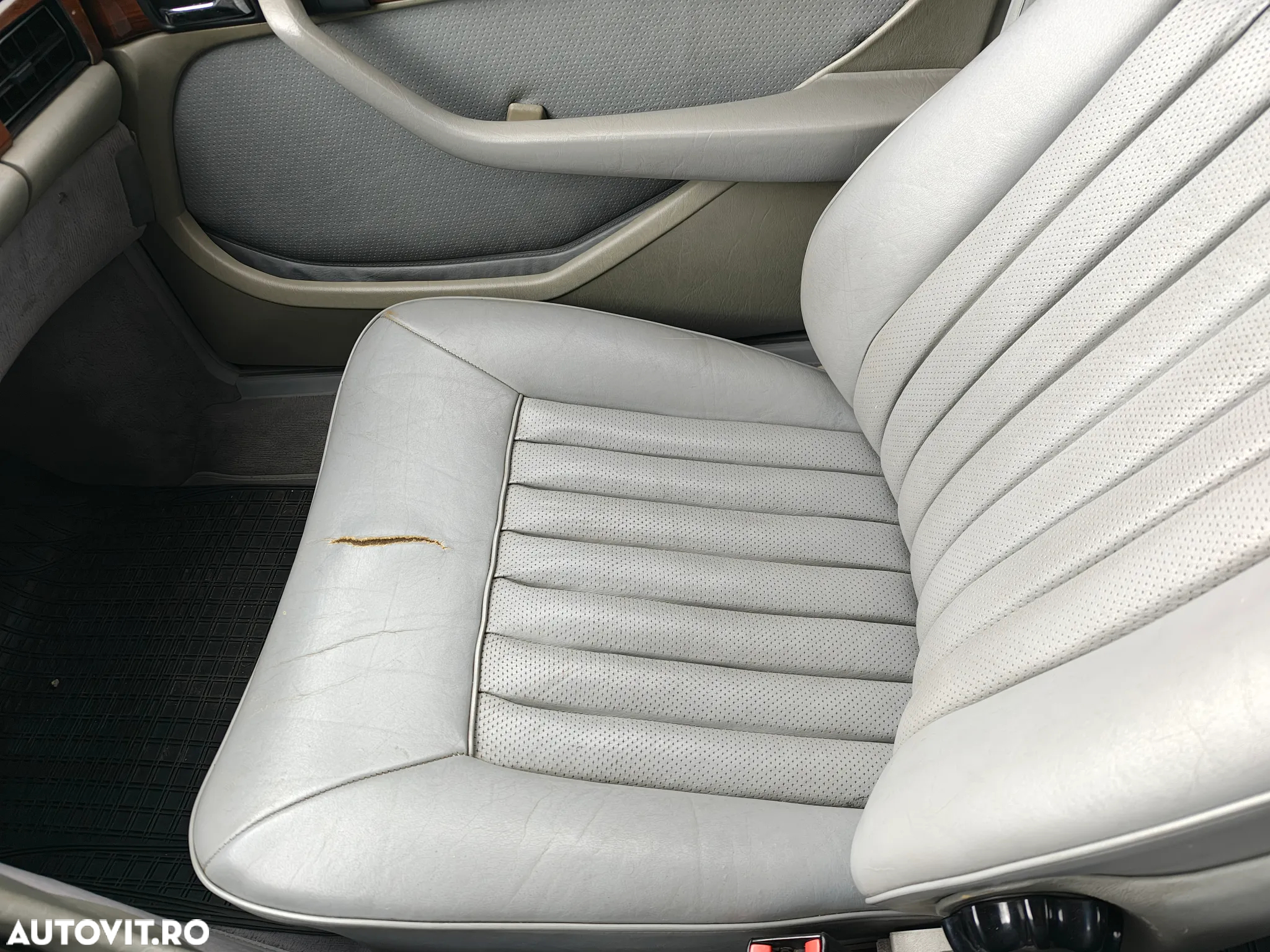 Mercedes-Benz W126 - 10