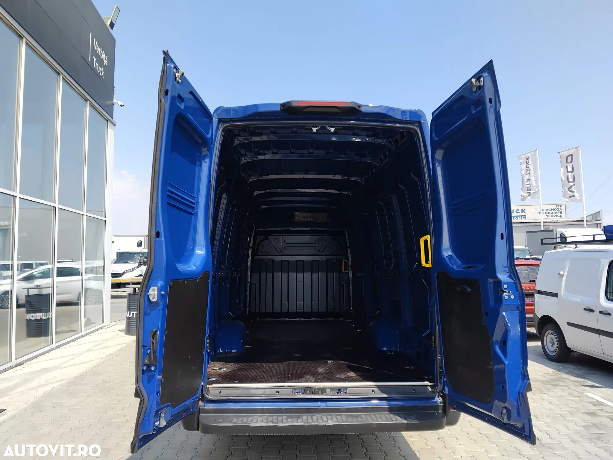 Iveco Daily 35S18 - 6