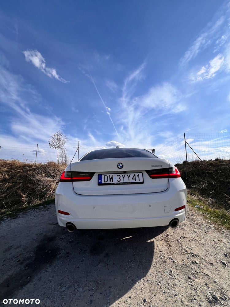 BMW Seria 3 320i - 6