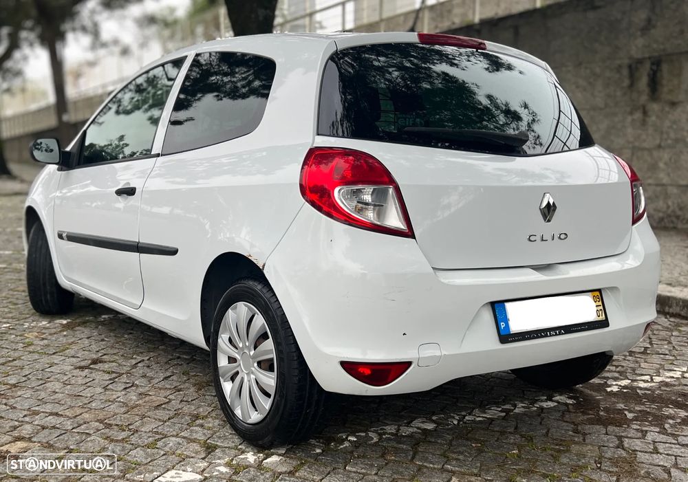 Renault Clio - 2