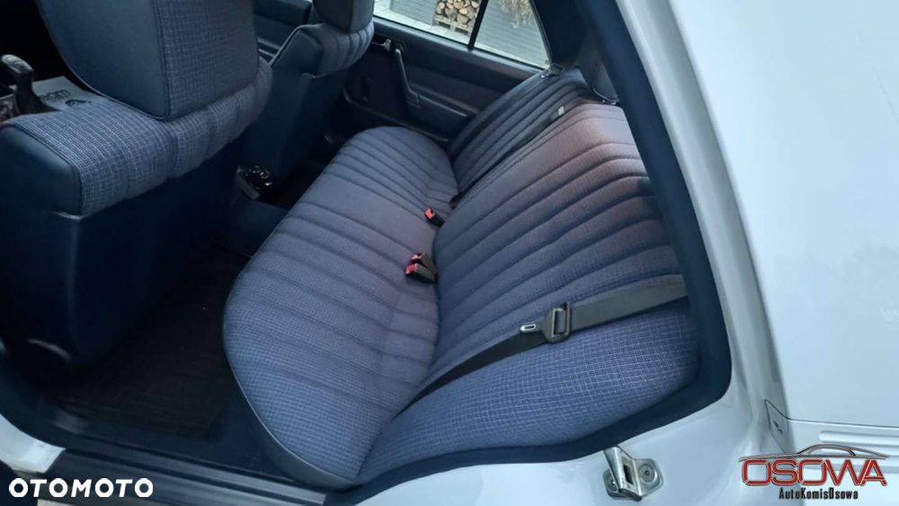 Mercedes-Benz W201 (190) - 38