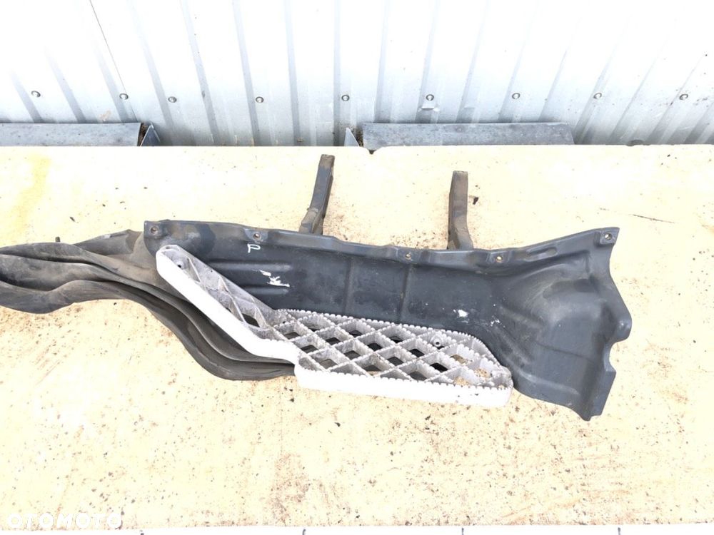 STOPIEŃ KABINY PRAWY - 349.00 PLN - SCANIA P,G,R,T - series 2003 - 2022 R 450 - 2