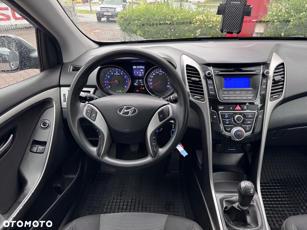 Hyundai i30 1.4 Classic + - 11