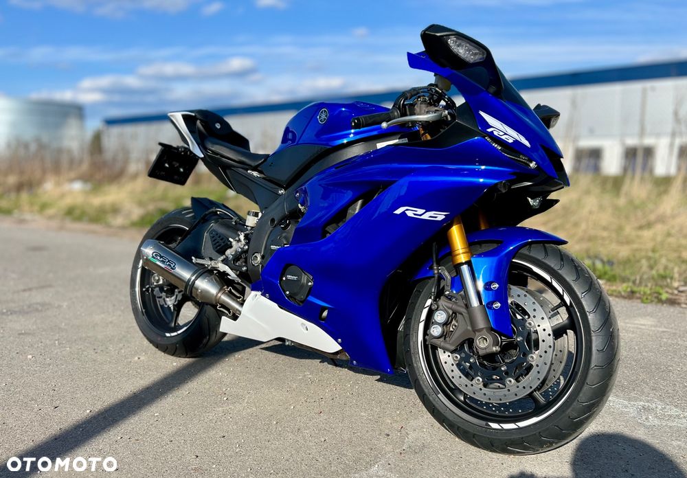 Yamaha R6 - 11