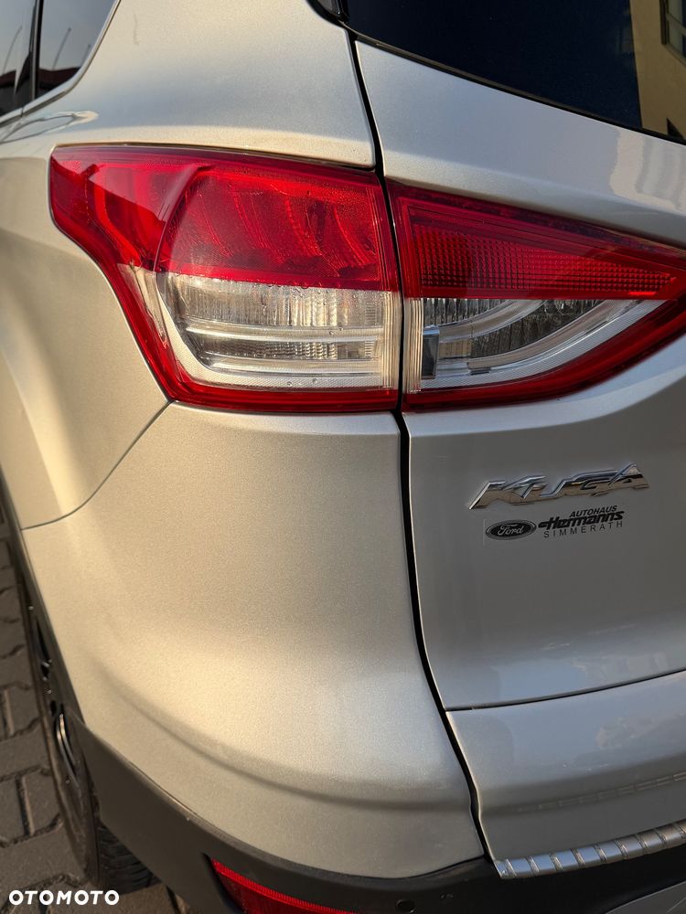 Ford Kuga 2.0 TDCi 4x4 Titanium - 16