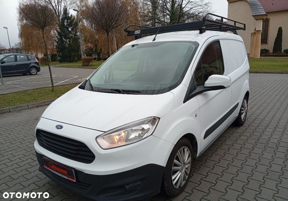 Ford Transit Courier - 3