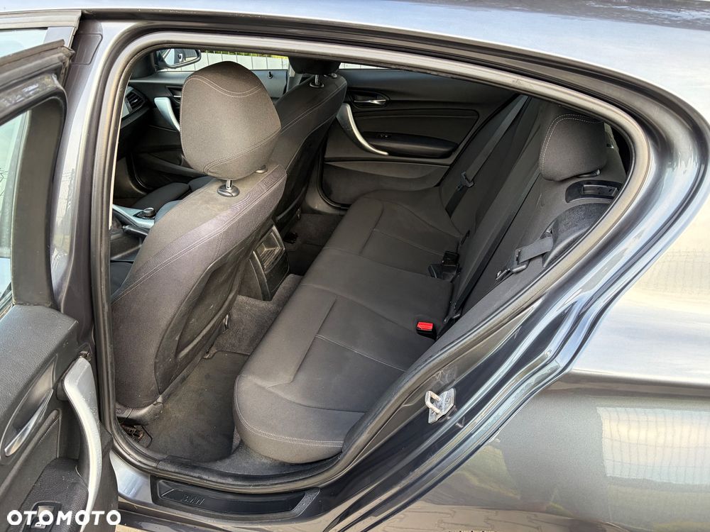 BMW Seria 1 116i Sport Line - 23