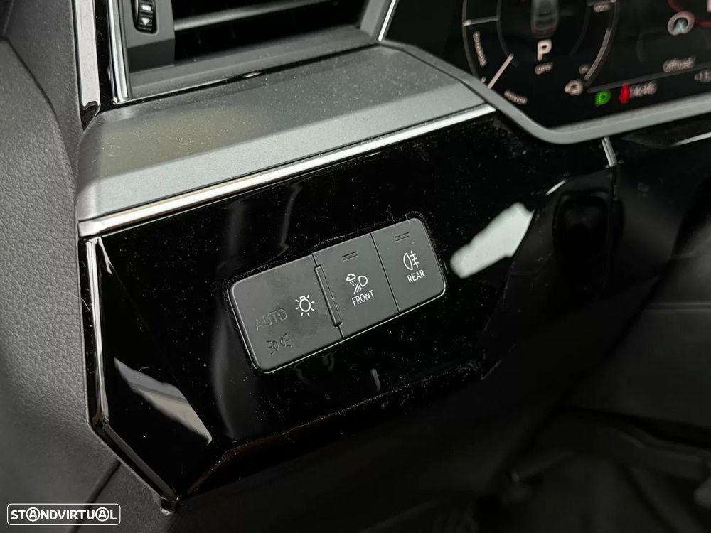 Audi Q8 e-Tron Sportback 55 quattro Advanced - 23