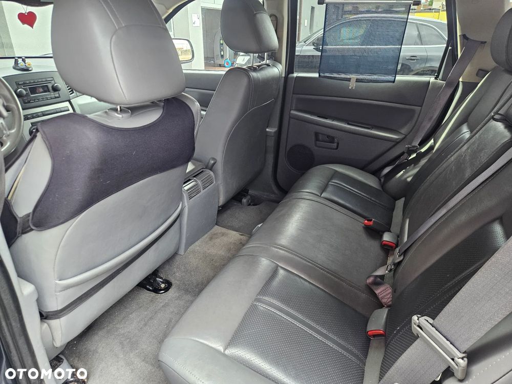 Jeep Grand Cherokee - 10