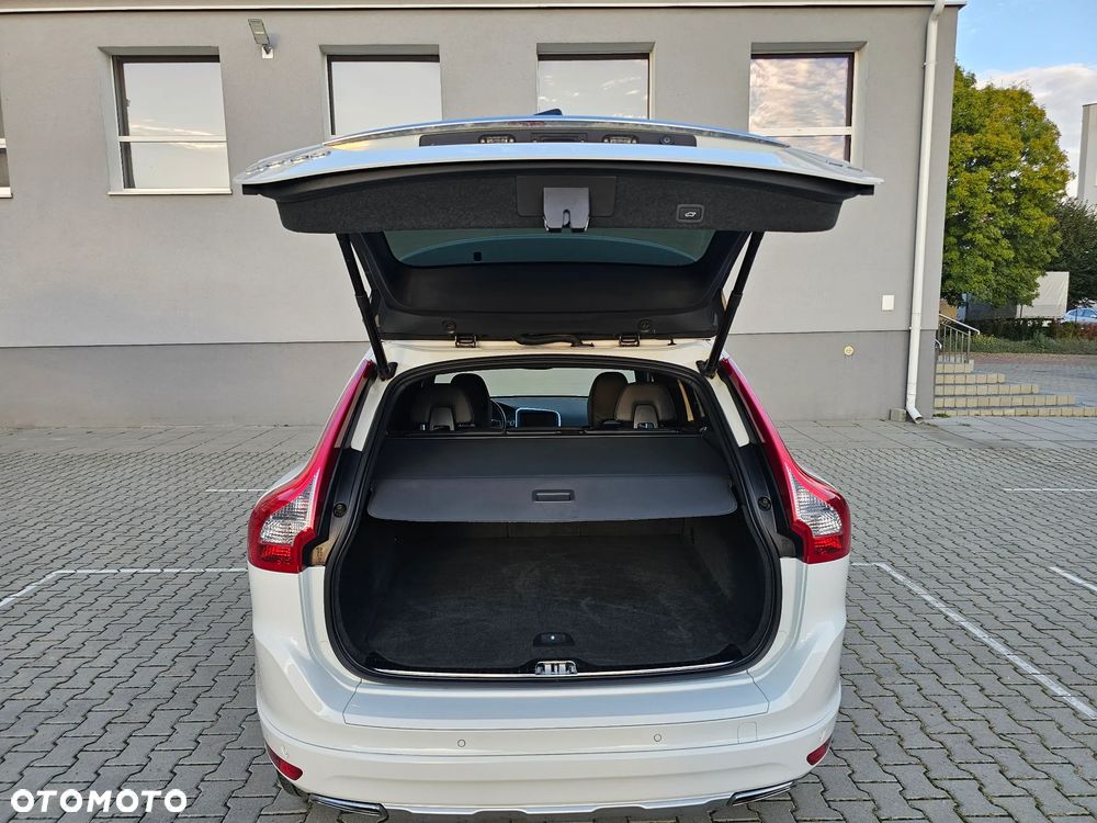Volvo XC 60 D4 Geartronic Summum - 20