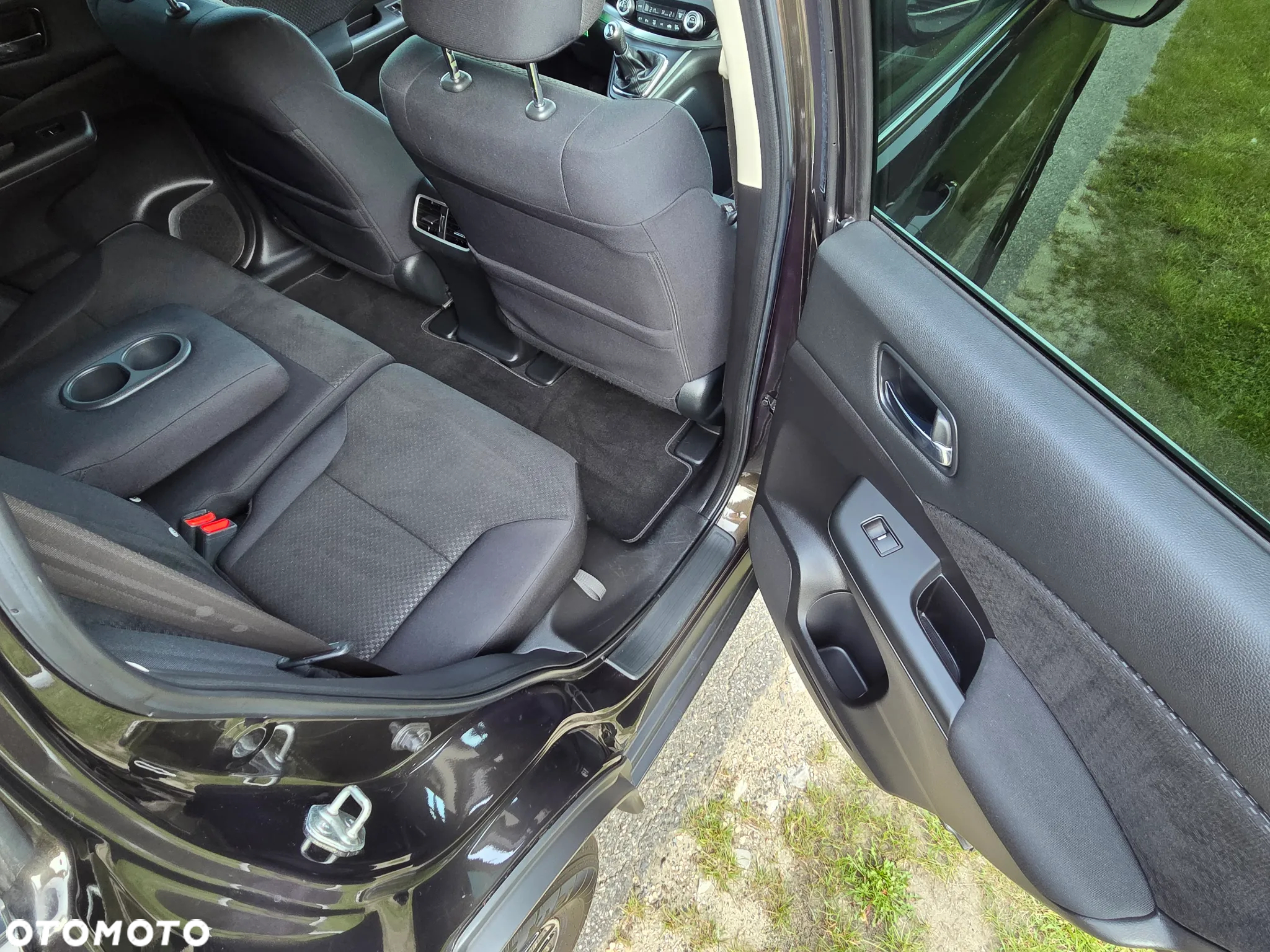 Honda CR-V 2.0 Elegance (Honda Connect+) / (2WD) - 27