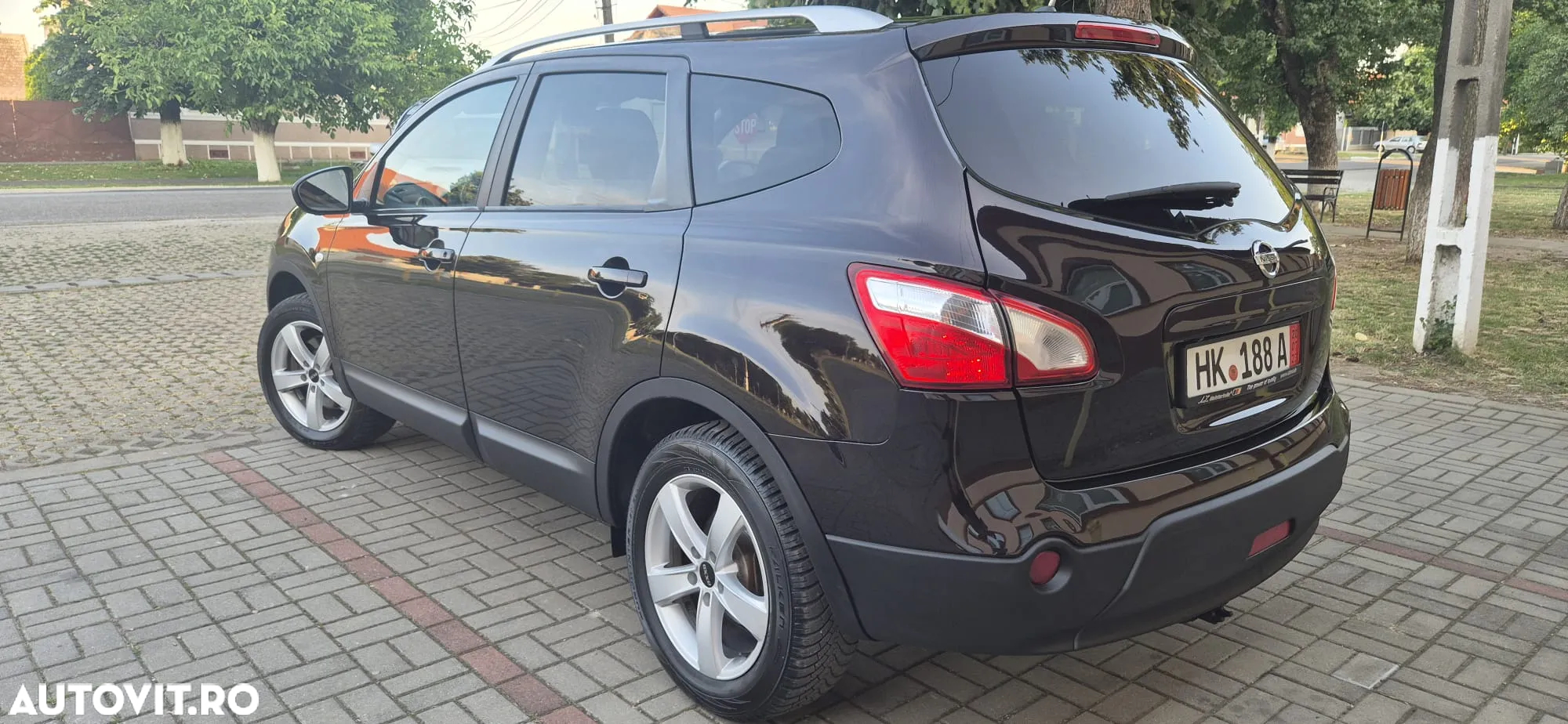 Nissan Qashqai - 25