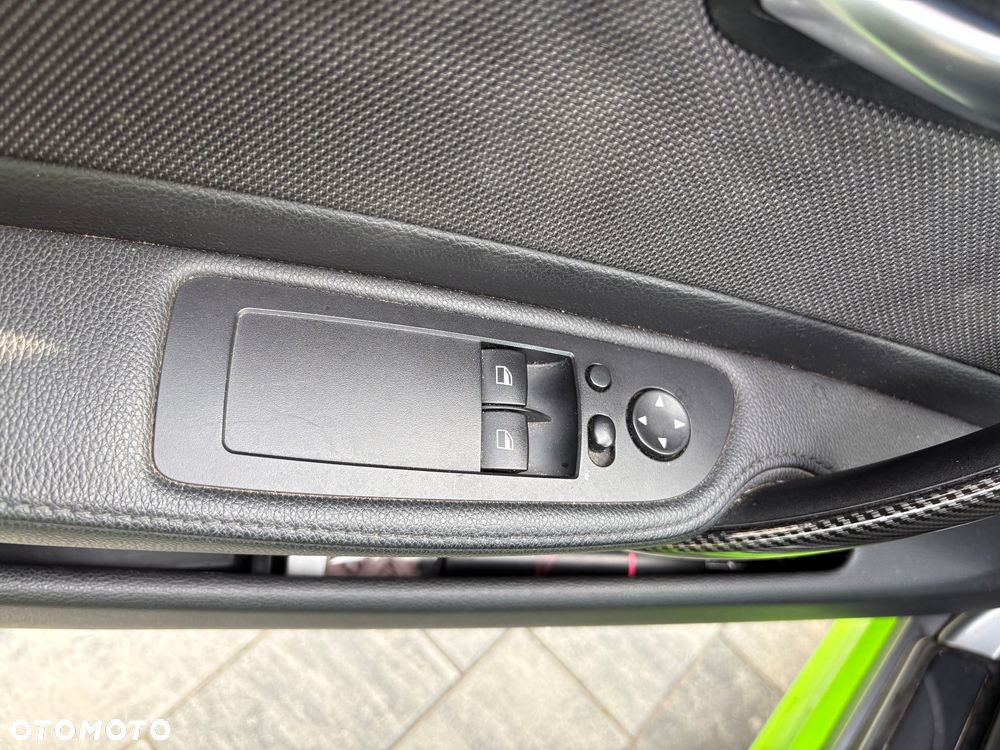 BMW Seria 1 120d DPF Edition Sport - 14