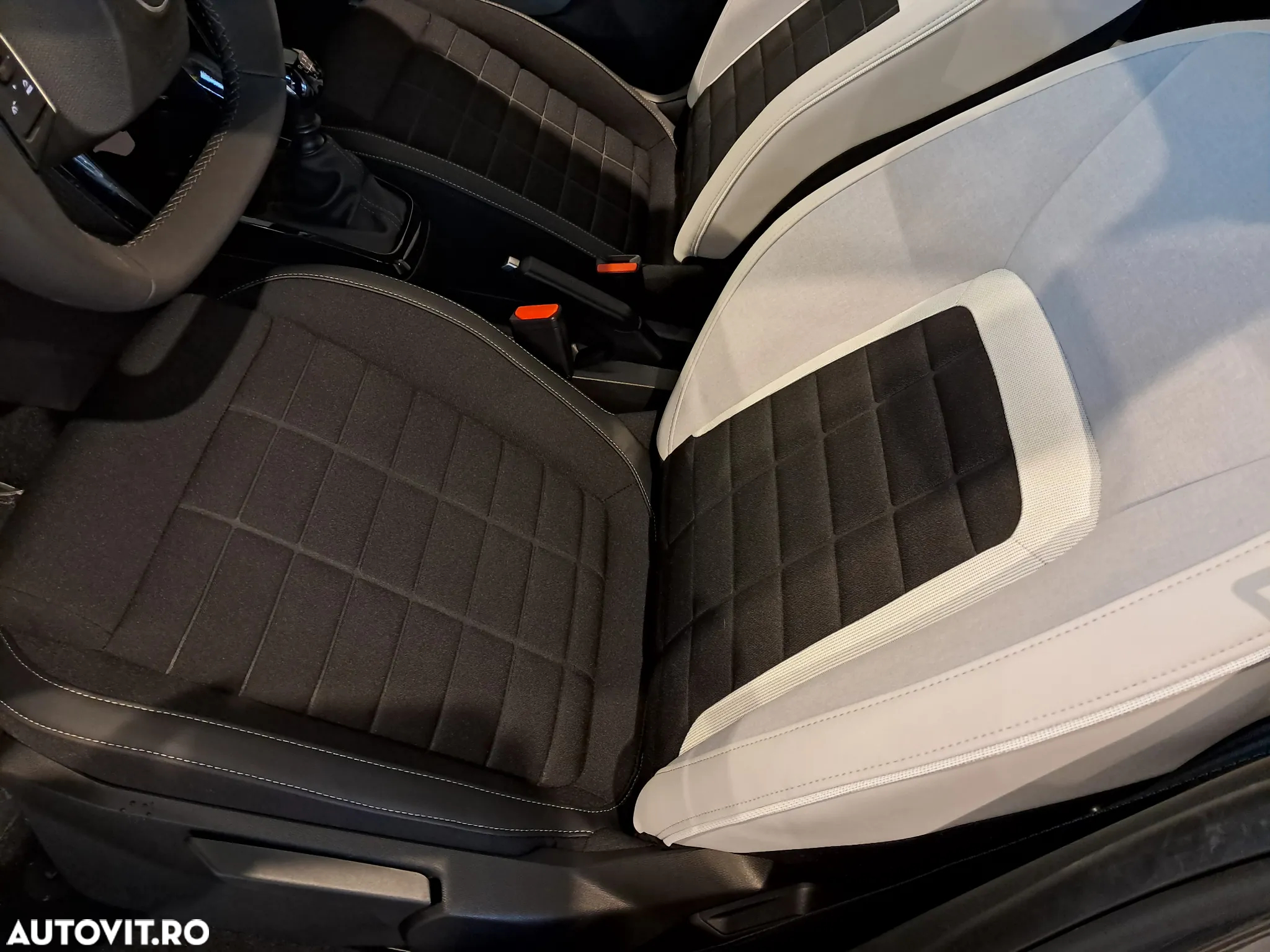 Citroën C3 1.2 PureTech 100 S&S BVM6 MAX - 18