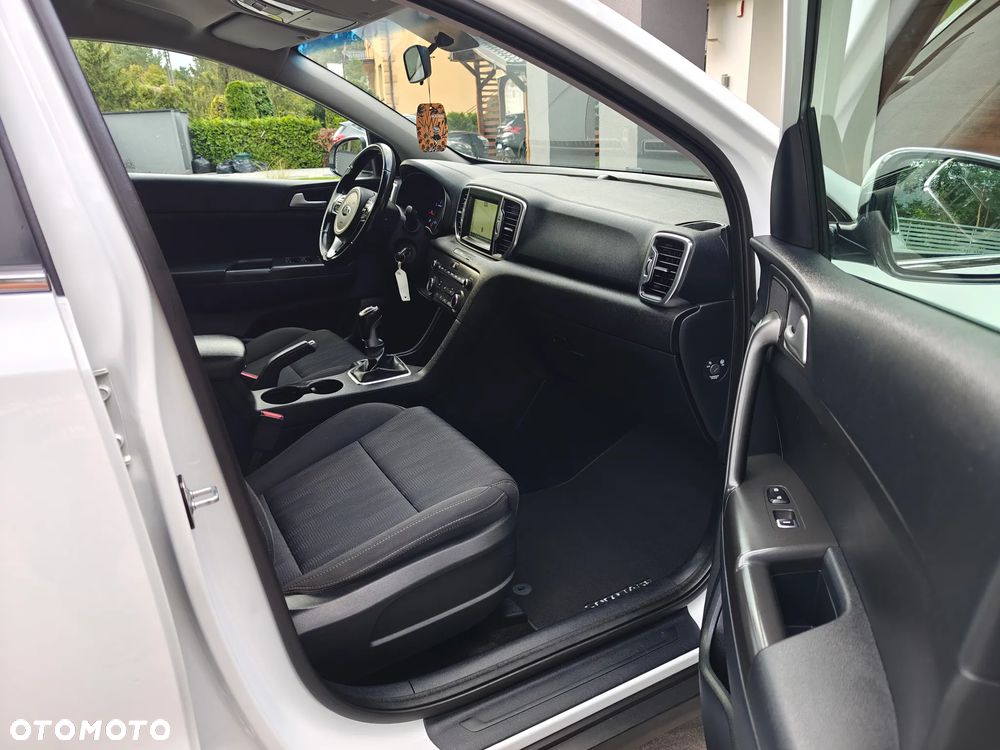 Kia Sportage 1.7 CRDI 2WD Attract - 12