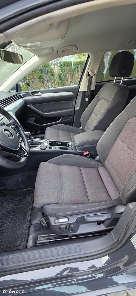 Volkswagen Passat Variant 2.0 TDI DSG (BlueMotion Technology) Comfortline - 20