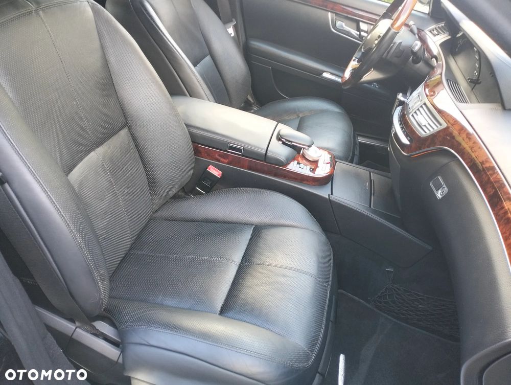 Mercedes-Benz Klasa S 500 L 4Matic 7G-TRONIC - 23