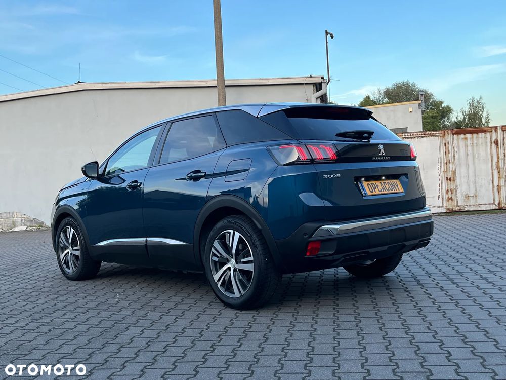 Peugeot 3008 1.6 PureTech HYbrid Allure S&S EAT8 - 16