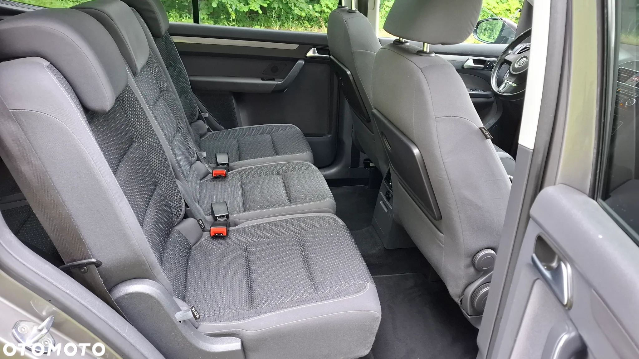 Volkswagen Touran 2.0 TDI DSG Highline - 14