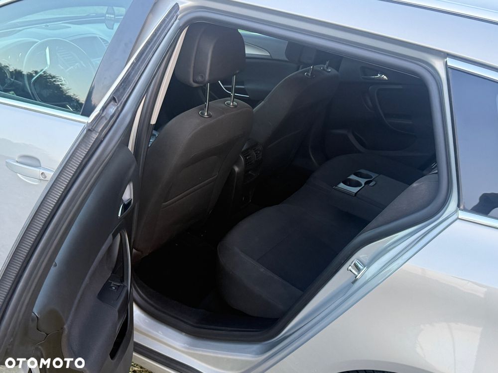 Opel Insignia 1.8 - 11