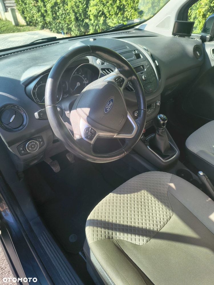Ford Tourneo Connect - 4