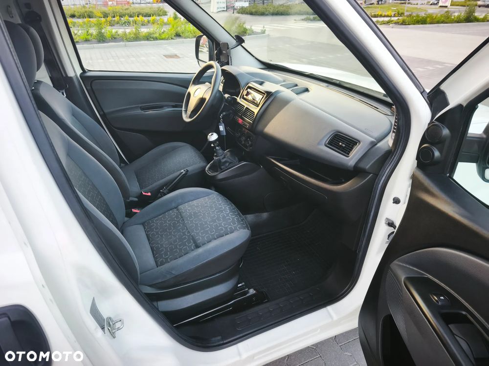 Fiat Doblo II 1.4 16V 95KM PB+LPG, Skrzynia 6-bieg., Klimatyzacja - 13