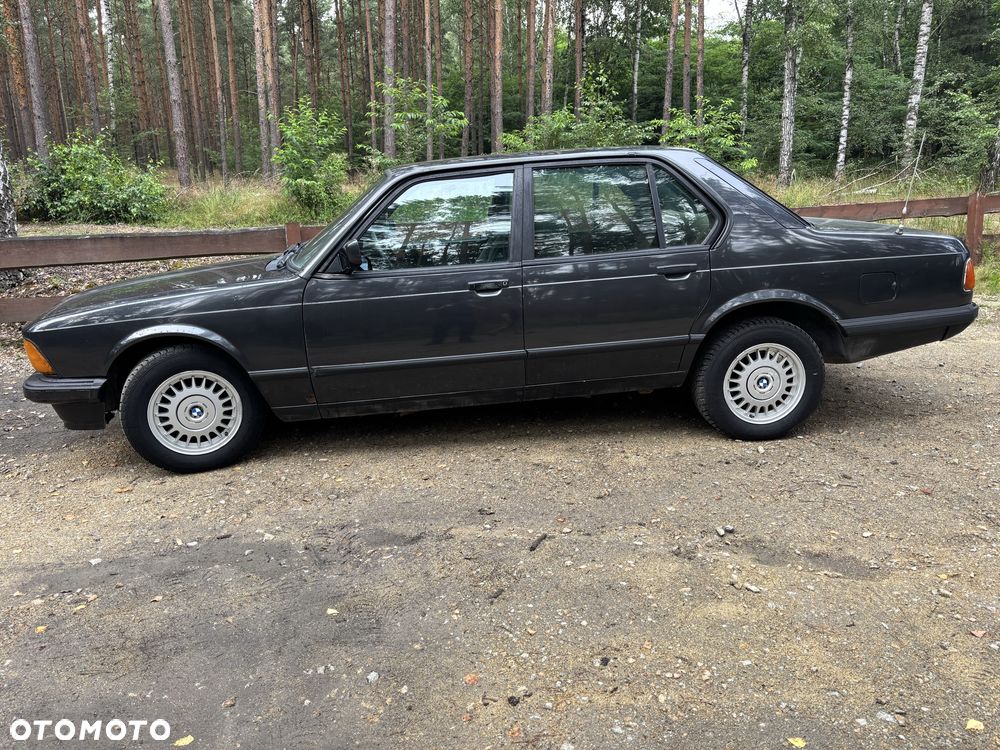 BMW Seria 7 - 2