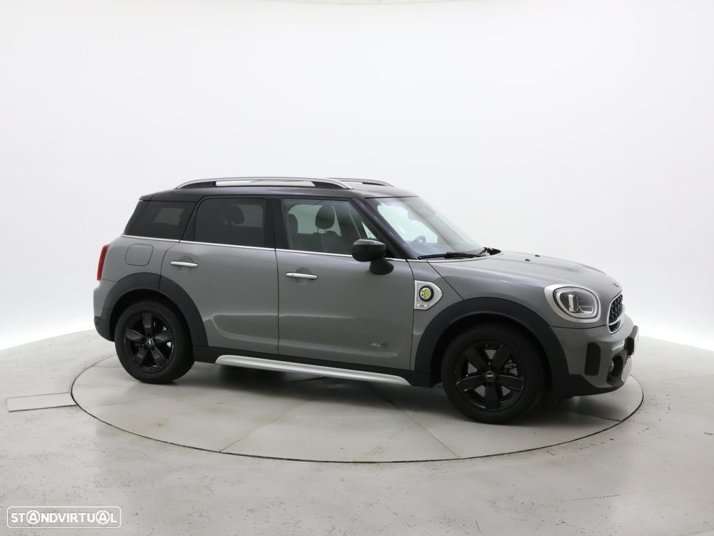 MINI Countryman Cooper SE ALL4 Auto - 9