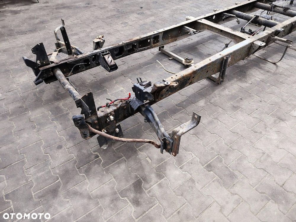 RAMA 3300 ROZSTAW OSI IVECO DAILY 3 III 35C15 FL LIFT 2 2.0 HPI - 3