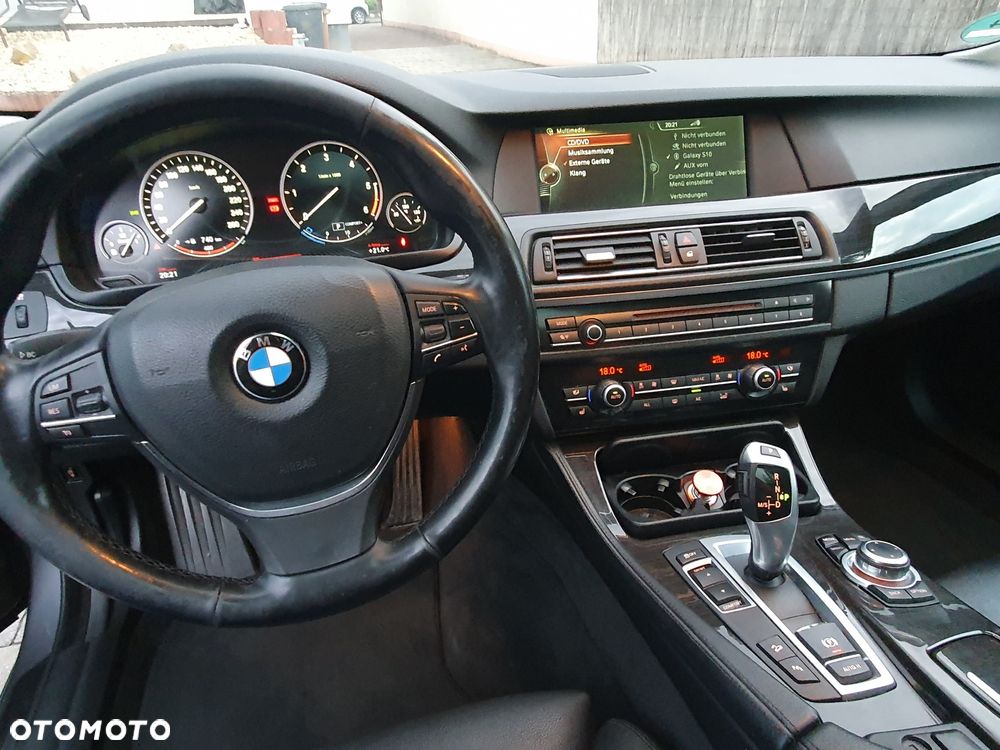 BMW Seria 5 535d xDrive Sport-Aut Luxury Line - 14