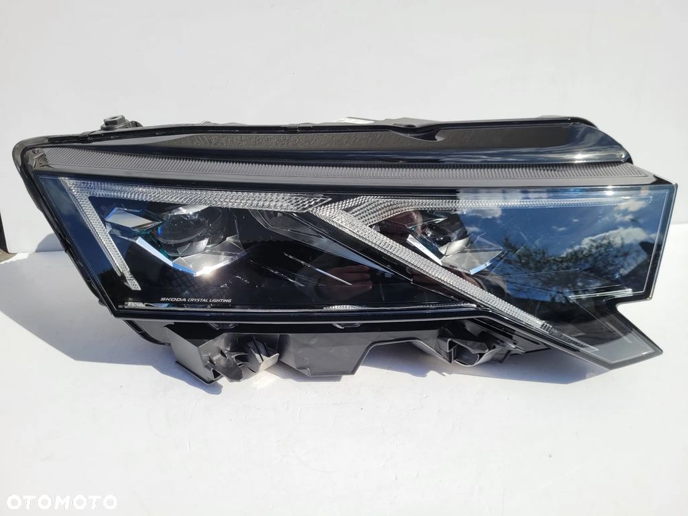 Skoda Octavia IV lift lampa przod prawa full led