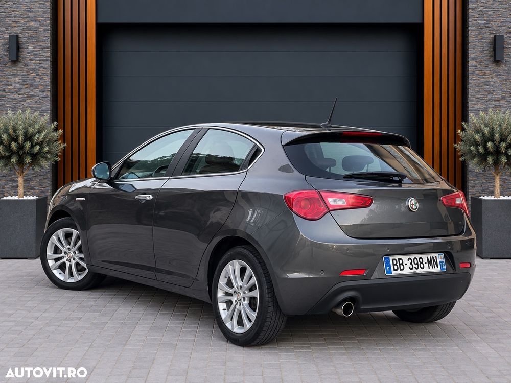 Alfa Romeo Giulietta 1.6 Mjet Distinctive - 6